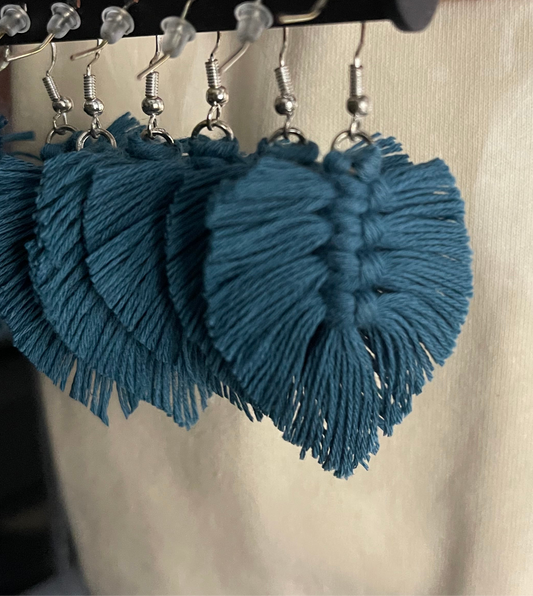 Macrame Leaf Earrings - Aegean