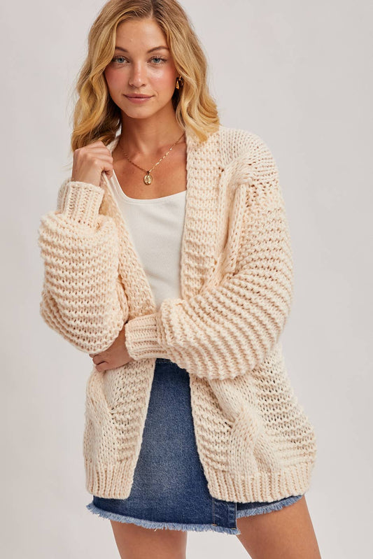 CABLE KNIT CARDIGAN - CREAM
